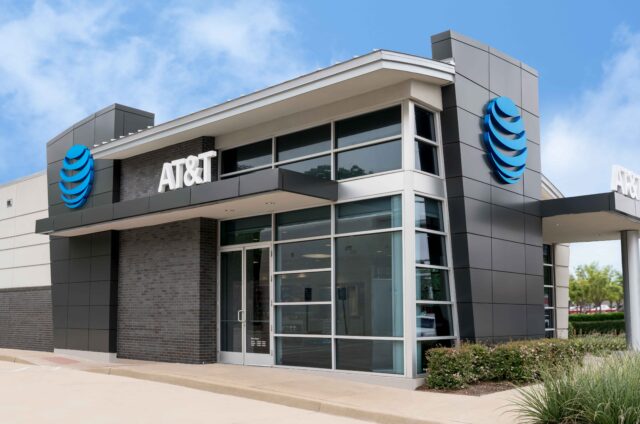 AT&T Launches the First-Ever Customer-First Promise for Wireless & Fiber Networks AT&T Launches the First-Ever Customer-First Promise for Wireless & Fiber Networks